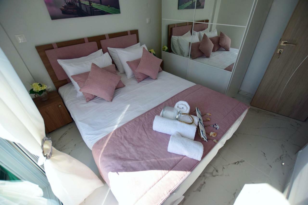 V Luxury Suites Toroni 3 Екстер'єр фото