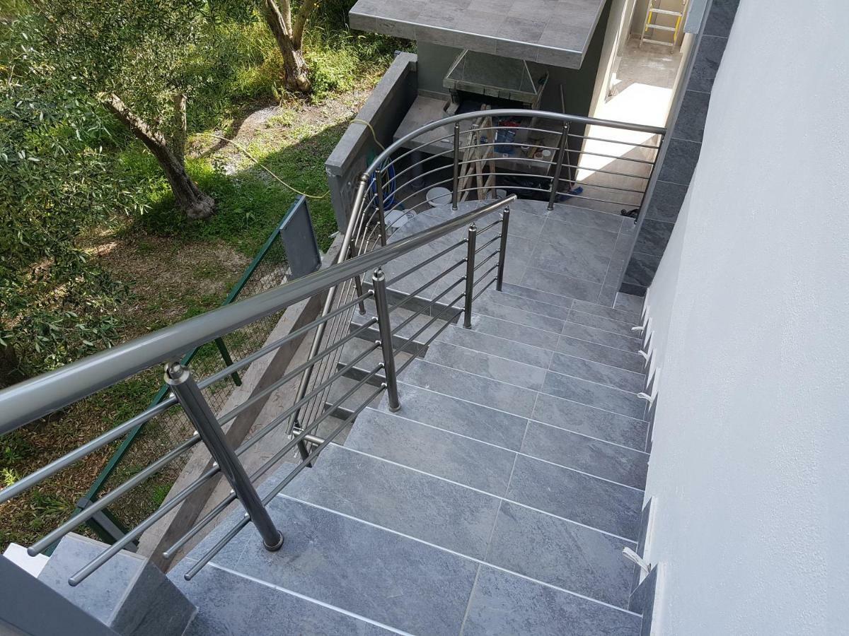V Luxury Suites Toroni 3 Екстер'єр фото